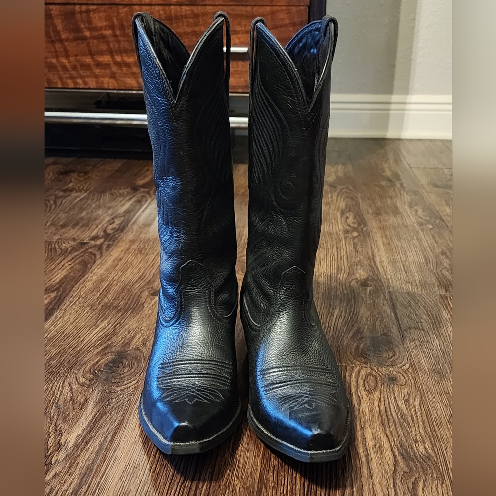 Black Ariat 7.5B Leather Cowboy Boots
